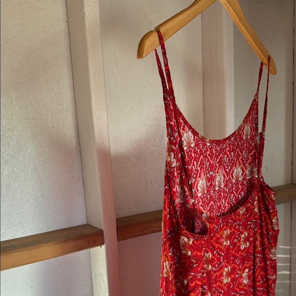 Red Sleeveless Spaghetti Strap Sundress - Picture 9 of 11